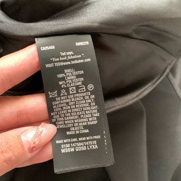 ☀️Gorgeous TB Black Dress - Picture 9 of 9